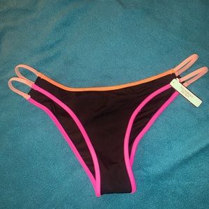 Victoria’s Secret itsy bikini bottoms
